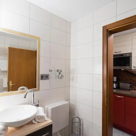 Apartment M. Broghammer *